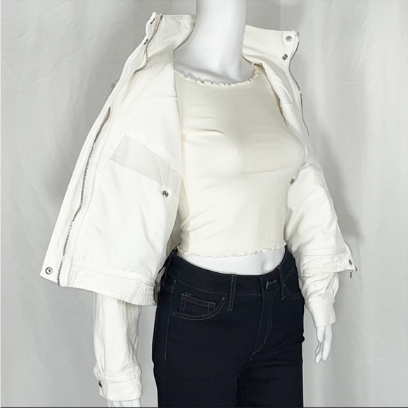 BlankNYC So Icy White Crepe Bomber Jacket SzXS Mesh Elastic Panel &Patch Pockets - Picture 12 of 16